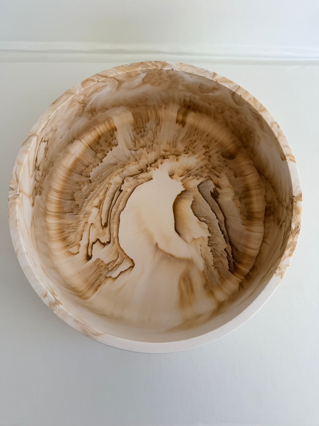 Form Bowl – Handmade Jesmonite Decorative Bowl (17cm)