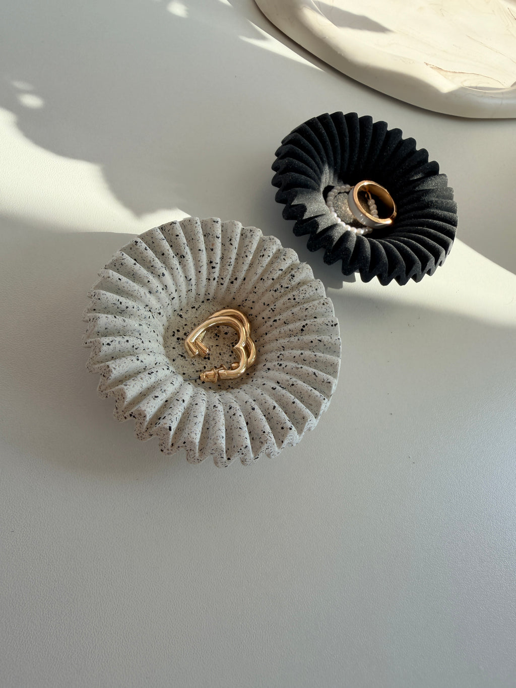 Fluted Jesmonite Jewelry Tray Set of 2 – Stone Look Ring Dishes