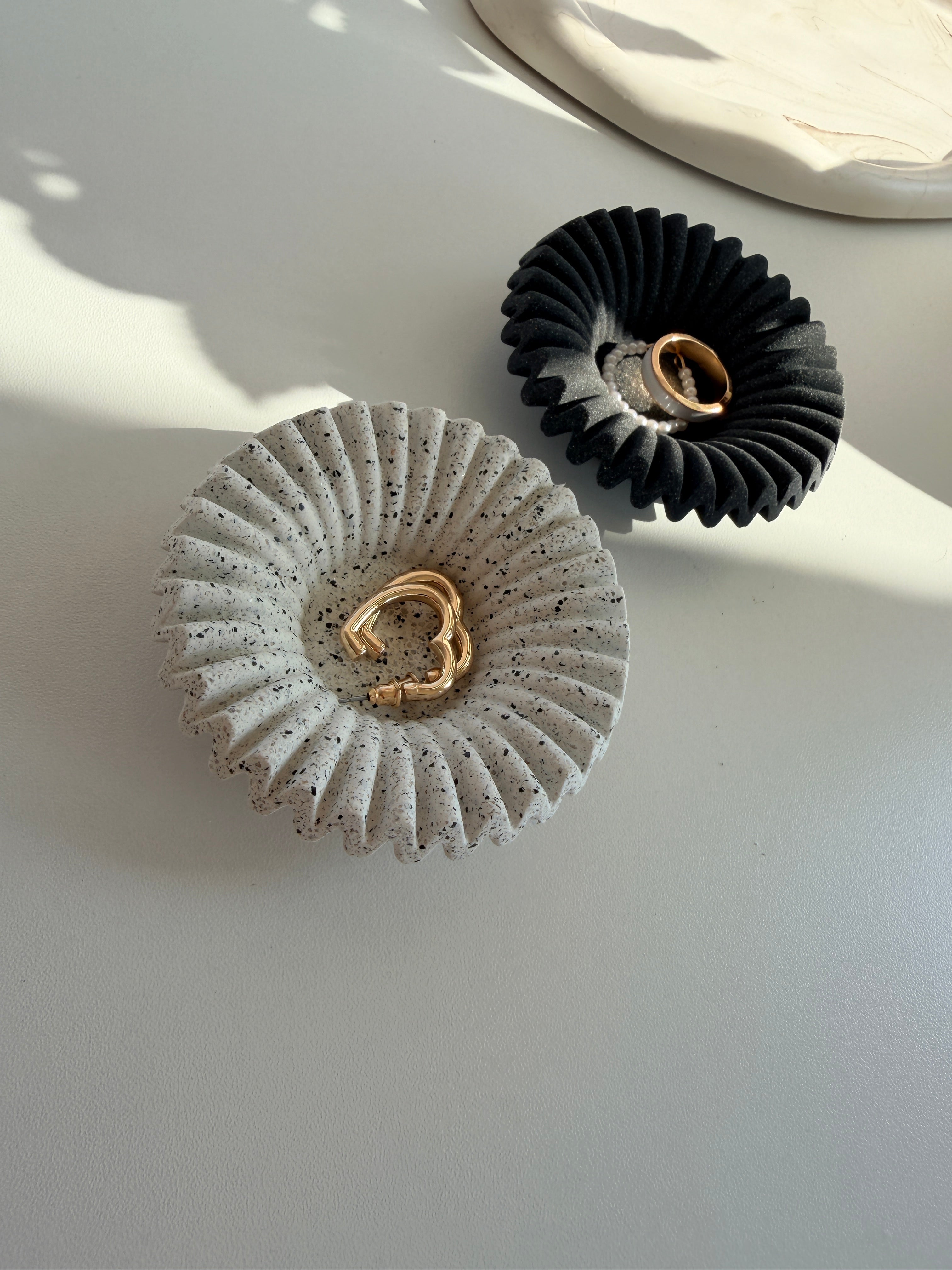 Fluted Jesmonite Jewelry Tray Set of 2 – Stone Look Ring Dishes
