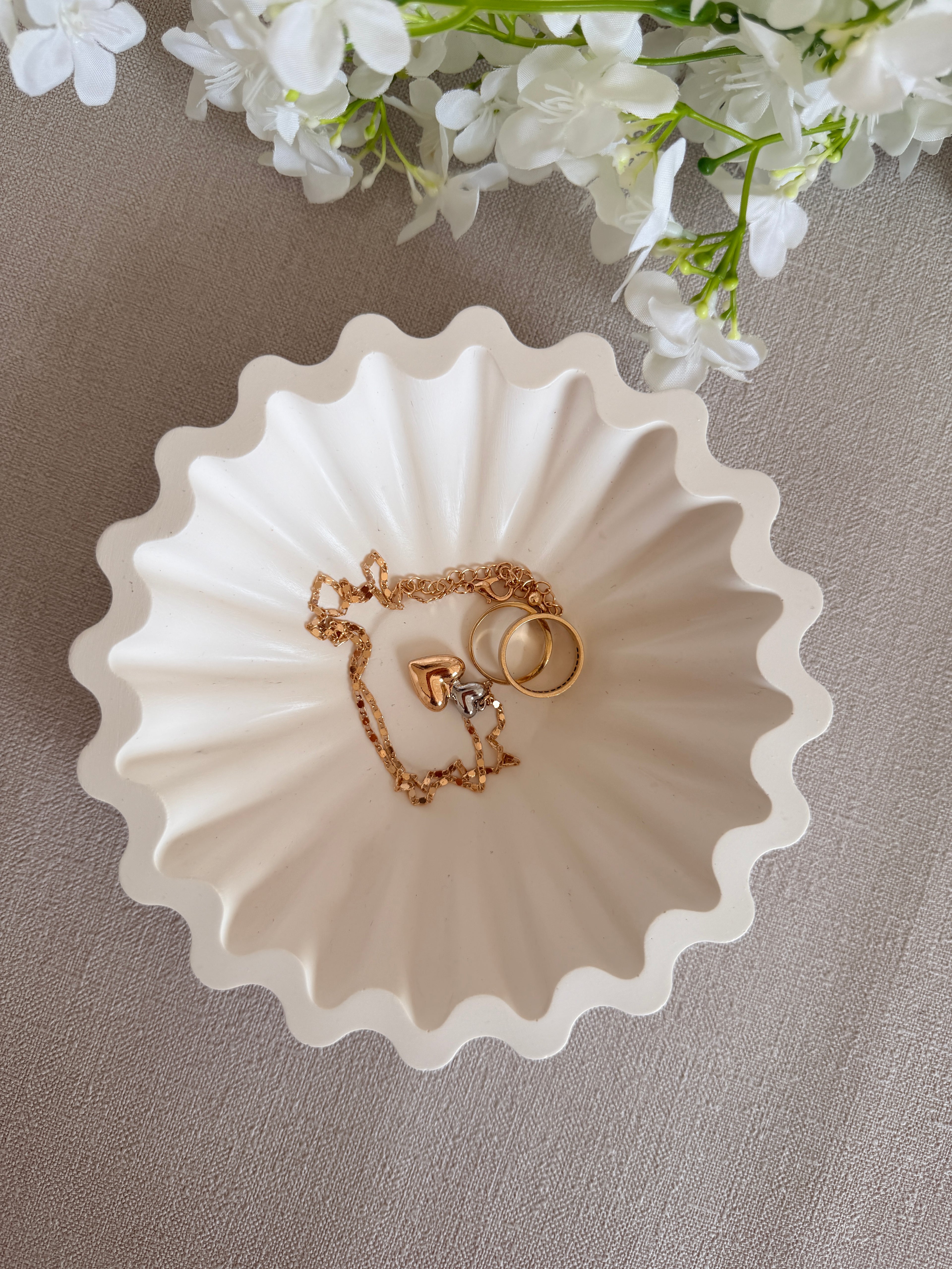 Terra Jesmonite Bowl – Sculptural Decorative Trinket Bowl