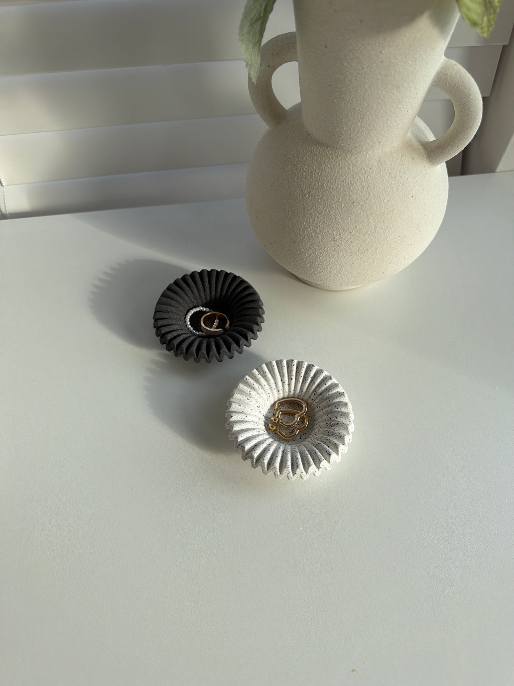 Fluted Jesmonite Jewelry Tray Set of 2 – Stone Look Ring Dishes