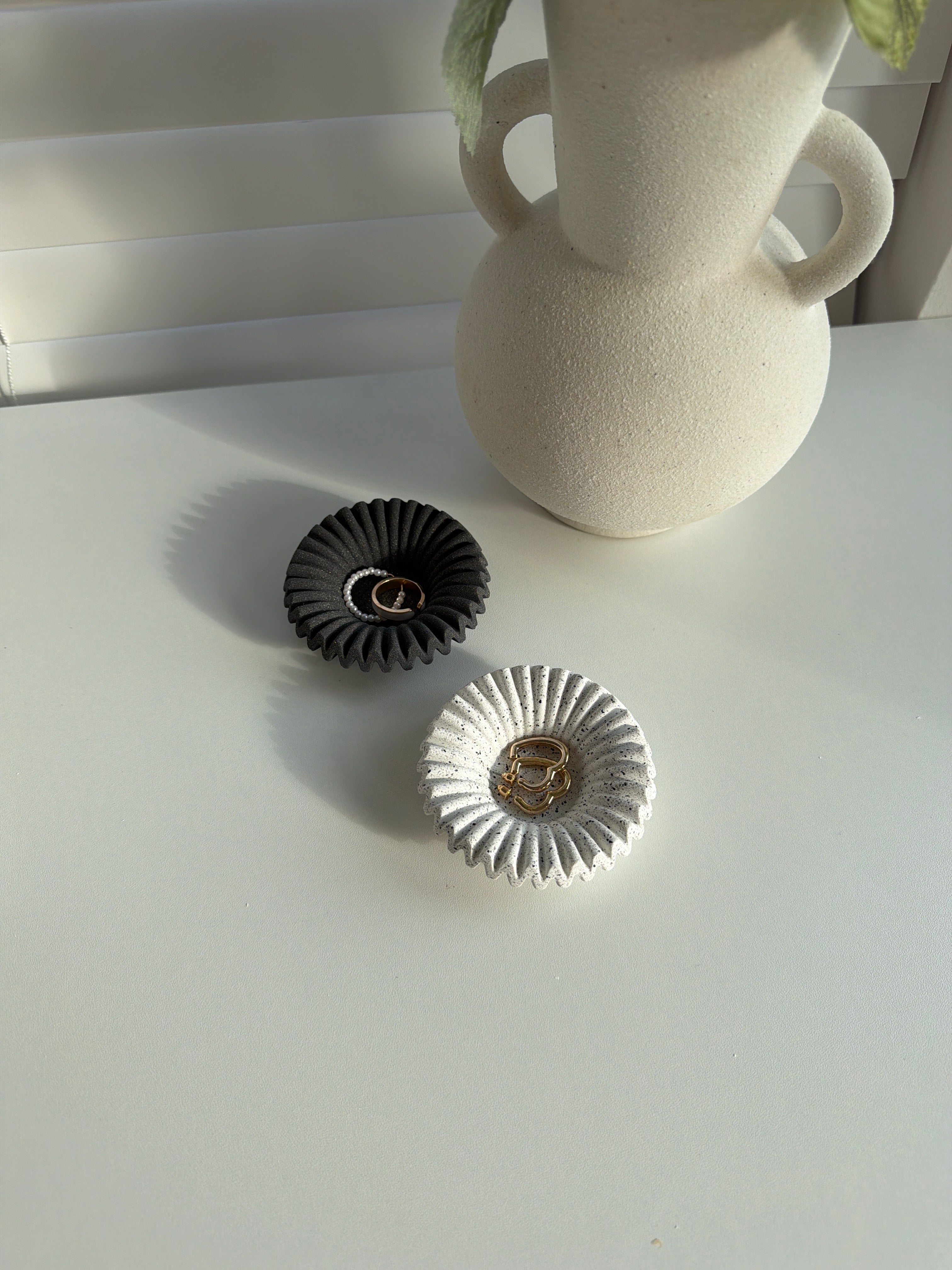 Fluted Jesmonite Jewelry Tray Set of 2 – Stone Look Ring Dishes