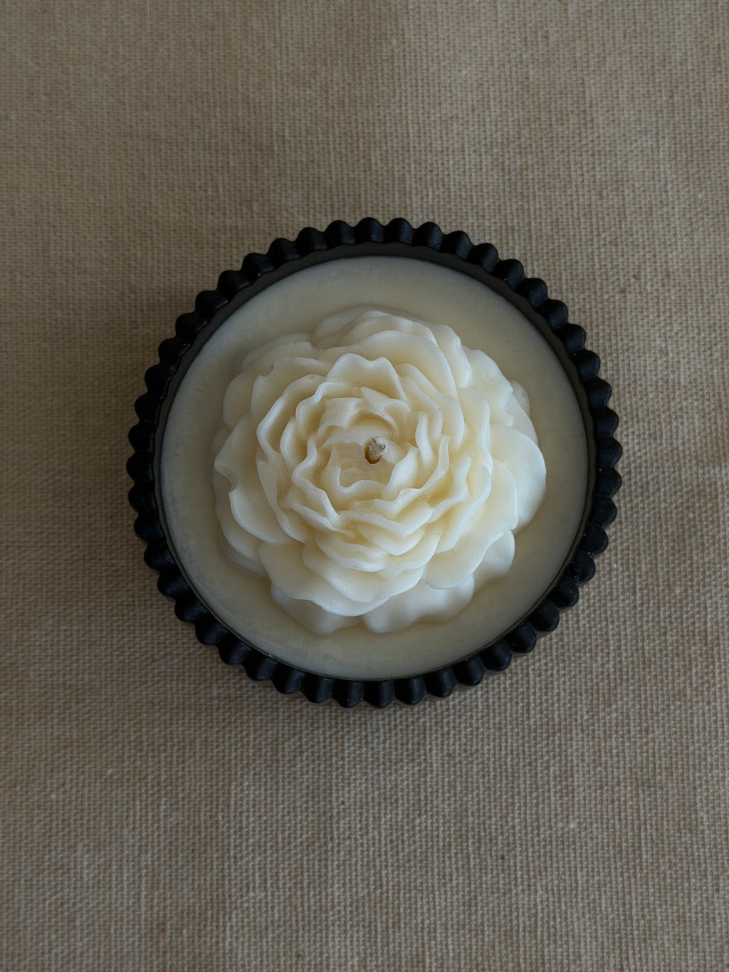 Handcrafted Peony bloom Jesmonite Vessel with Candle & Peony  – 8×4 cm